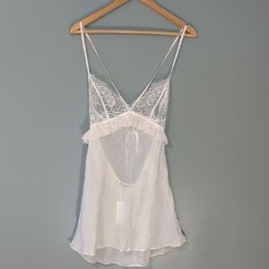 NWT Journelle Narcissus Chemise